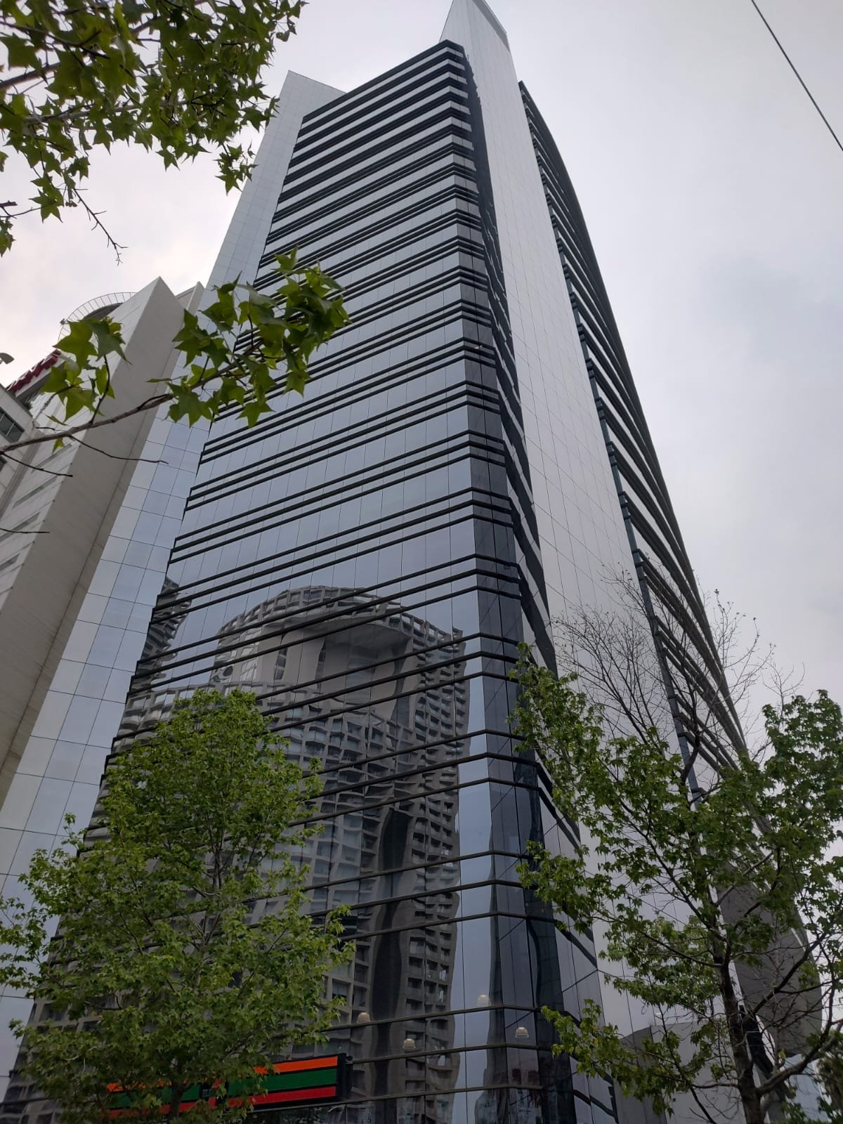 Edificio de oficinas de Espinoza Negrete & Asociados en Santa Fe